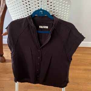 NWOT BURGUNDY Button-Up Sleeveless Top